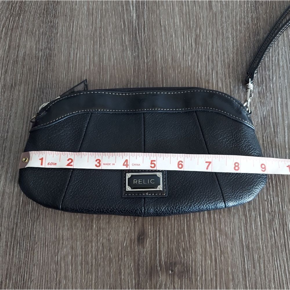 Relic Wristlet Wallet - Picture 4 of 5